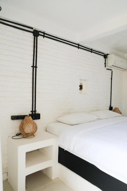 One-Bedroom Bungalow
